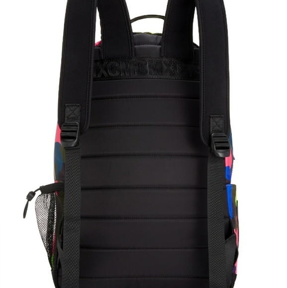 Backpack - Picture 5 of 6